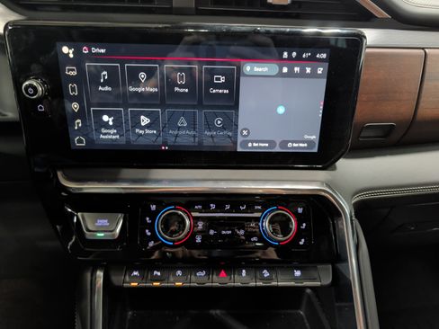 Used 2023 GMC Sierra 1500 Denali Ultimate image 11