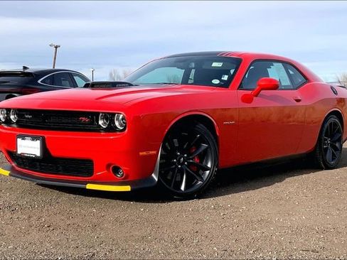 Used 2020 Dodge Challenger R/T w/ Plus Package image 1