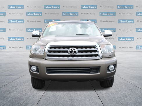 Used 2016 Toyota Sequoia Platinum image 2