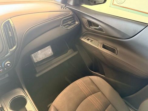 Used 2022 Chevrolet Equinox RS w/ LPO, Floor Liner Package image 26