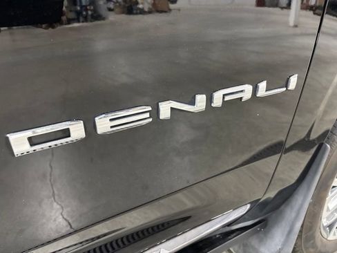 Used 2024 GMC Yukon Denali Ultimate AWD/4WD image 6