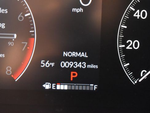 Certified 2025 Honda HR-V Sport image 26