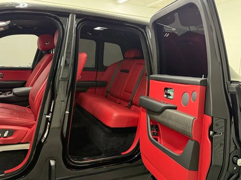 Used 2024 Rolls-Royce Cullinan AWD/4WD image 42