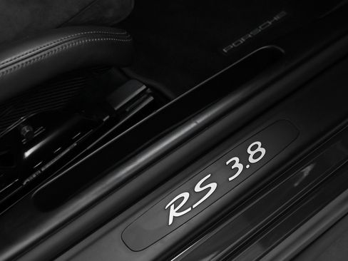 Used 2011 Porsche 911 GT3 RS image 34