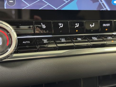 New 2026 GMC Canyon Elevation w/ Convenience Package image 38