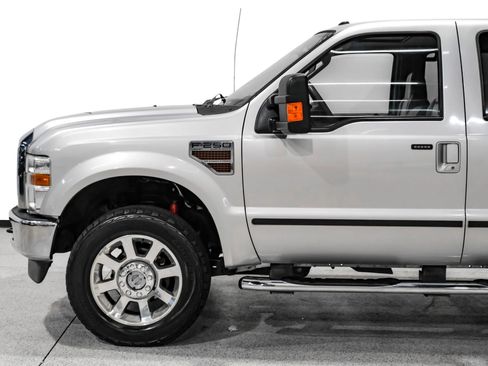 Used 2010 Ford F250 Lariat AWD/4WD image 9