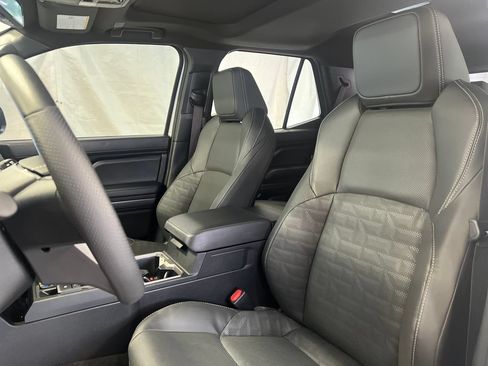 Used 2025 Toyota 4Runner TRD Off-Road Premium w/ Tow Technology Package AWD/4WD image 18