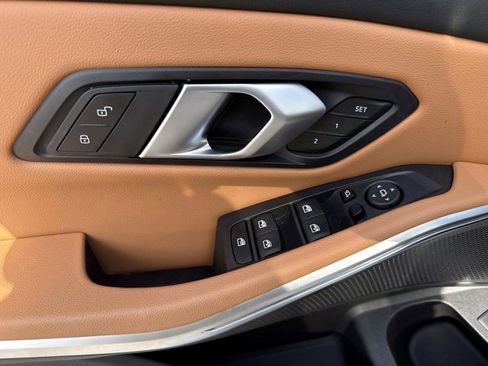 Certified 2025 BMW 330i 330i w/ Convenience Package image 17