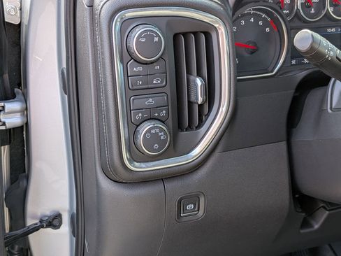 Used 2019 Chevrolet Silverado 1500 LT w/ All-Star Edition AWD/4WD image 14