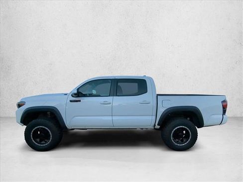 Used 2017 Toyota Tacoma TRD Pro image 8