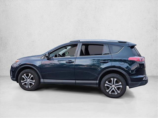 Used 2018 Toyota RAV4 LE FWD image 8