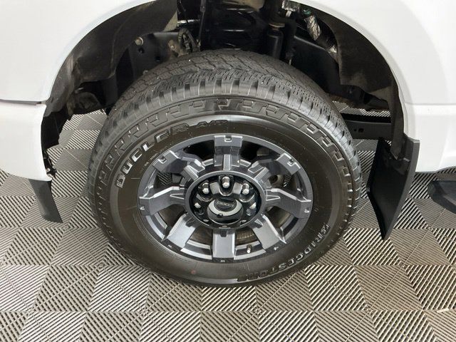 Used 2023 Ford F350 Lariat w/ Sport Appearance Package AWD/4WD image 33