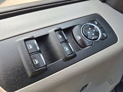 Used 2016 Ford F150 XLT RWD image 13