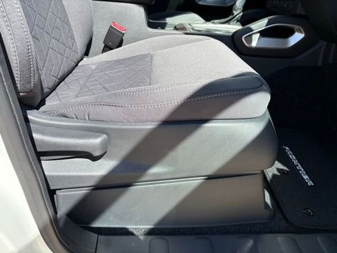 New 2026 Nissan Frontier SV w/ SV Convenience Package image 28