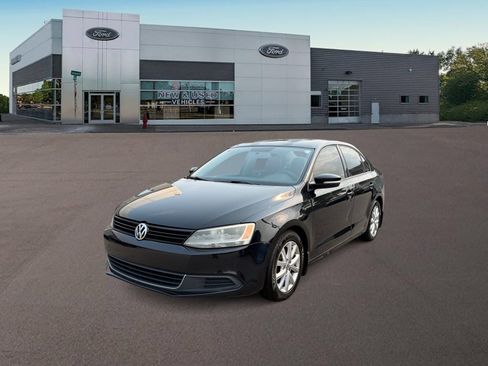 Used 2012 Volkswagen Jetta SE FWD image 4