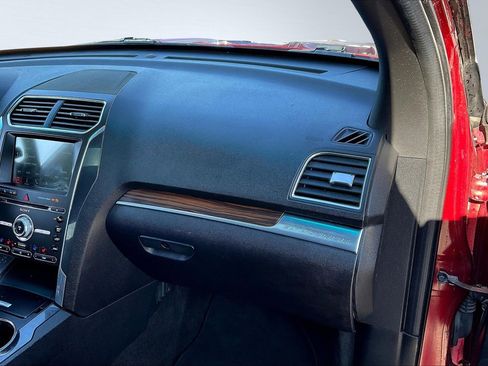 Used 2017 Ford Explorer Limited w/ Equipment Group 301A image 14