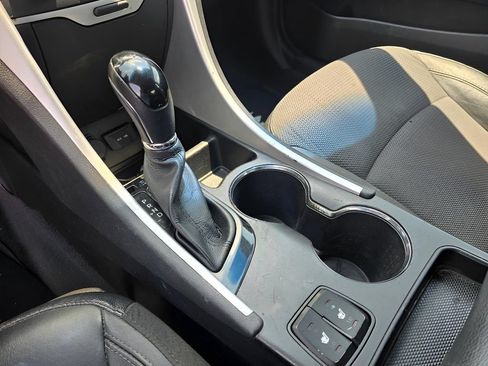 Used 2014 Hyundai Sonata SE FWD image 16
