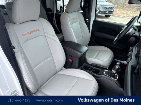 Used 2023 Jeep Gladiator Mojave w/ Cold Weather Group image 13