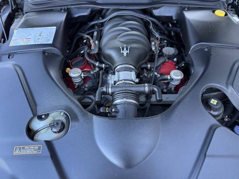 Used 2009 Maserati GranTurismo S RWD image 19