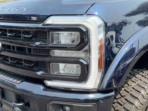 Used 2024 Ford F250 Lariat w/ Lariat Ultimate Package AWD/4WD image 32