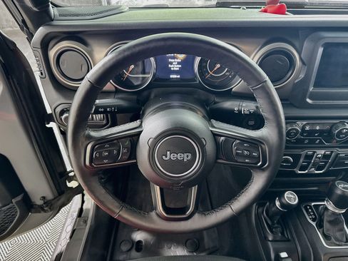 Used 2019 Jeep Wrangler Unlimited Sport S AWD/4WD image 14