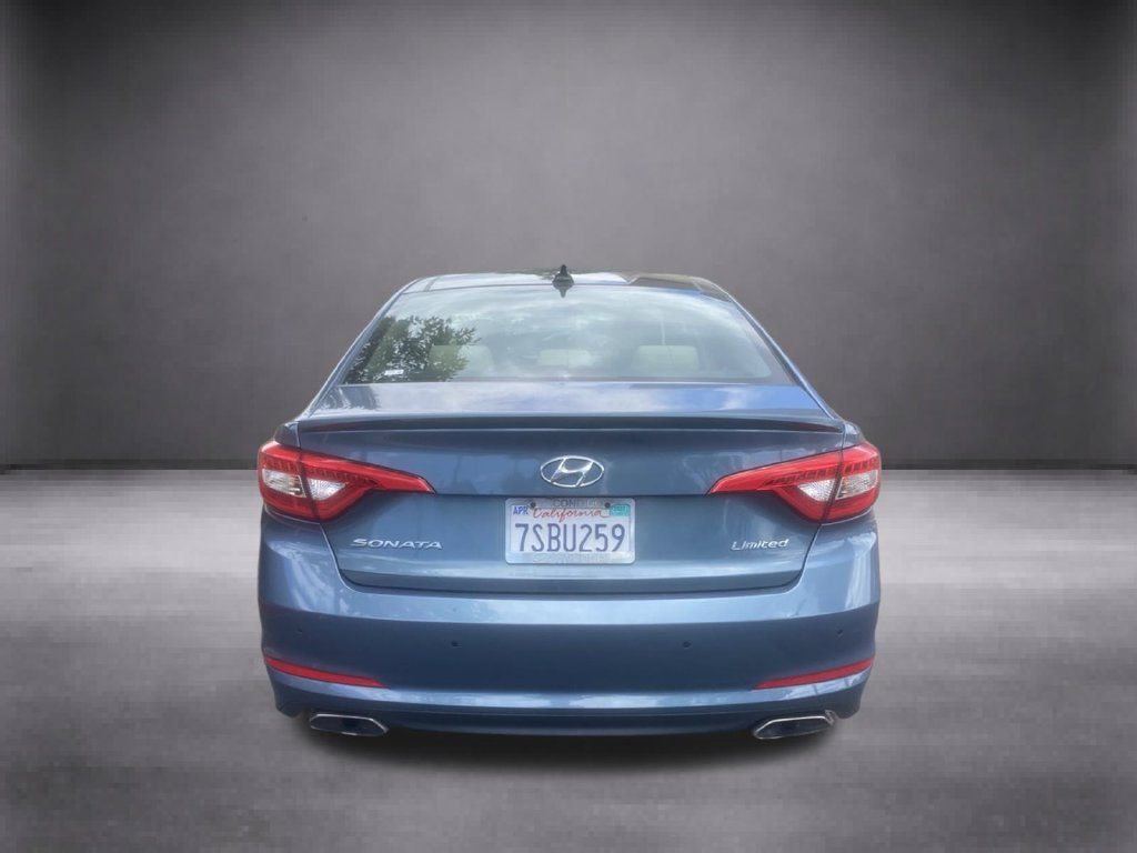Used 2016 Hyundai Sonata Limited w/ Option Group 05 FWD image 10