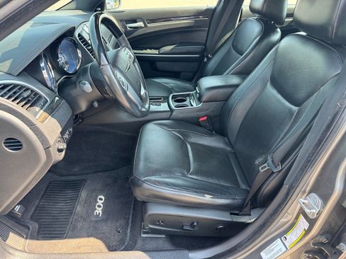 Used 2012 Chrysler 300 C AWD/4WD image 6