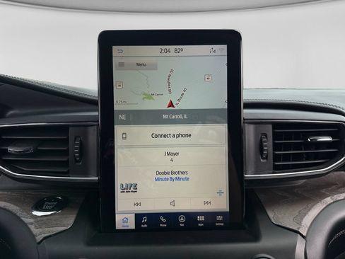 Used 2020 Ford Explorer Platinum w/ Premium Technology Package AWD/4WD image 23