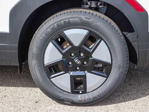 New 2026 Hyundai Santa Fe SE image 11