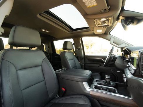 Used 2023 GMC Sierra 1500 SLT w/ SLT Premium Package image 32