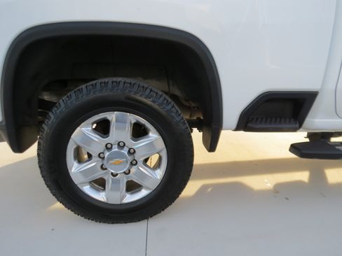 Certified 2022 Chevrolet Silverado 2500 LTZ w/ LTZ Premium Package AWD/4WD image 14