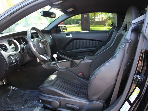 Used 2013 Ford Mustang Shelby GT500 image 7