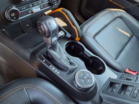 Used 2023 Ford Bronco Badlands w/ Sasquatch Package image 29