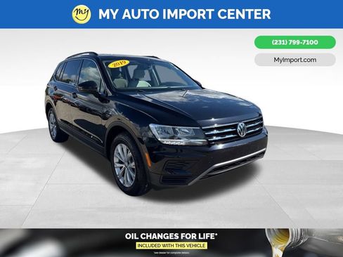 Used 2019 Volkswagen Tiguan SE w/ Panoramic Sunroof Package image 1