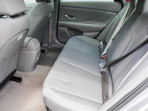 New 2025 Hyundai Elantra SEL image 22
