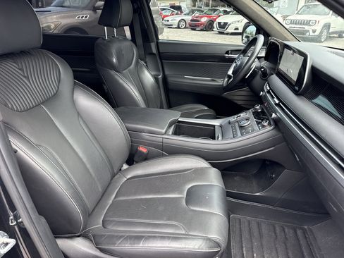 Used 2023 Hyundai Palisade Calligraphy image 32