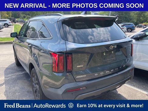 Used 2021 Kia Sorento S w/ Panoramic Sunroof Package AWD/4WD image 4