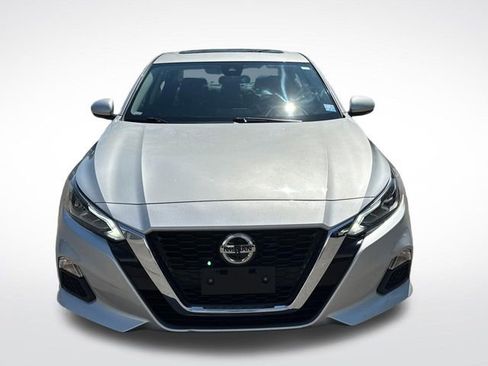 Used 2022 Nissan Altima 2.5 SV w/ SV Premium Package image 10