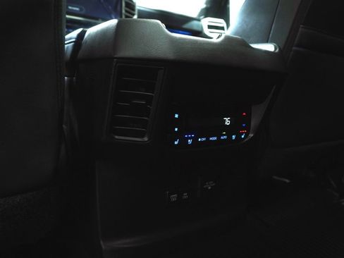 Used 2024 Toyota Sequoia Platinum image 18