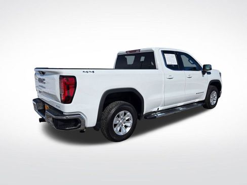 Used 2023 GMC Sierra 1500 SLE image 3