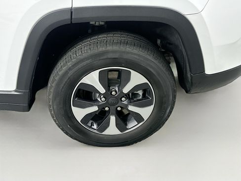 Used 2022 Jeep Grand Cherokee Limited 4xe AWD/4WD image 11