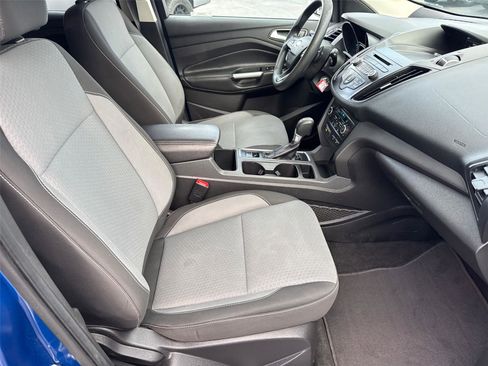 Used 2017 Ford Escape SE FWD image 16