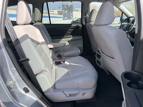 Certified 2019 Honda Pilot Elite image 23