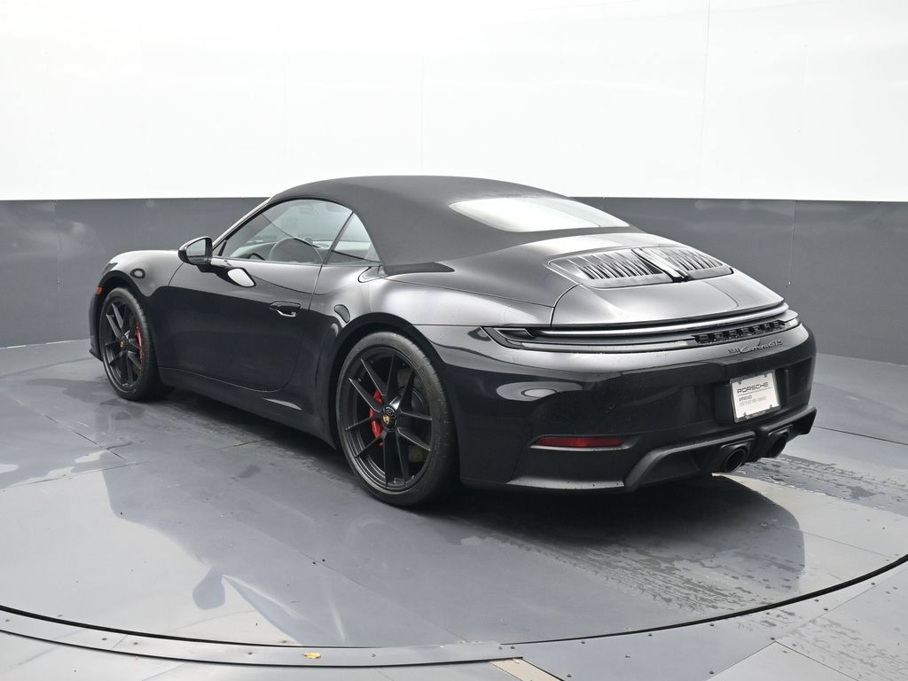 Certified 2026 Porsche 911 Carrera GTS RWD image 3