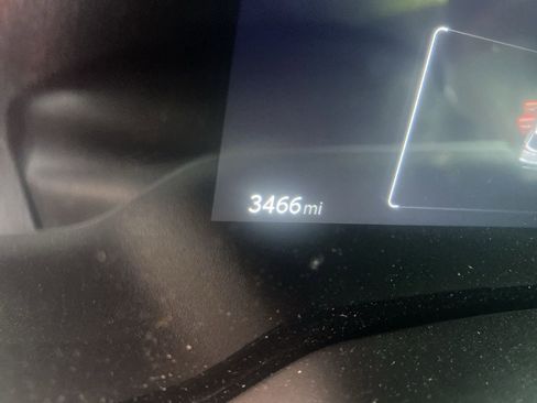 Used 2025 Toyota Corolla Cross AWD Hybrid w/ Convenience Package image 2