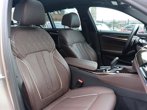 Used 2019 BMW 540i xDrive w/ Executive Package image 13