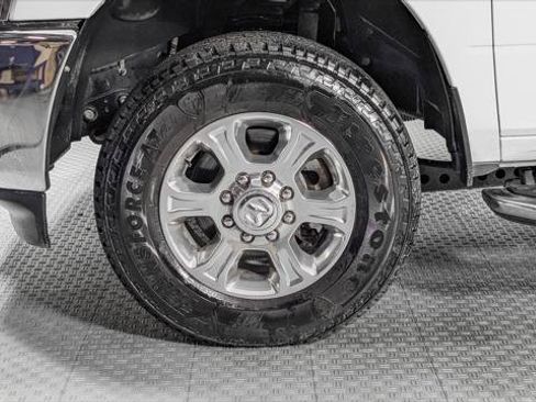 Used 2024 RAM 2500 Big Horn w/ Off Road Package AWD/4WD image 26
