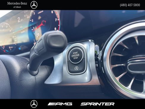 Certified 2023 Mercedes-Benz GLB 250 image 32