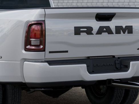New 2026 RAM 3500 Big Horn AWD/4WD image 13