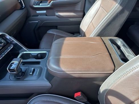 Used 2023 GMC Sierra 1500 Denali w/ Denali Reserve Package AWD/4WD image 17